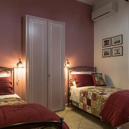 Liola Bed & Breakfast 3*